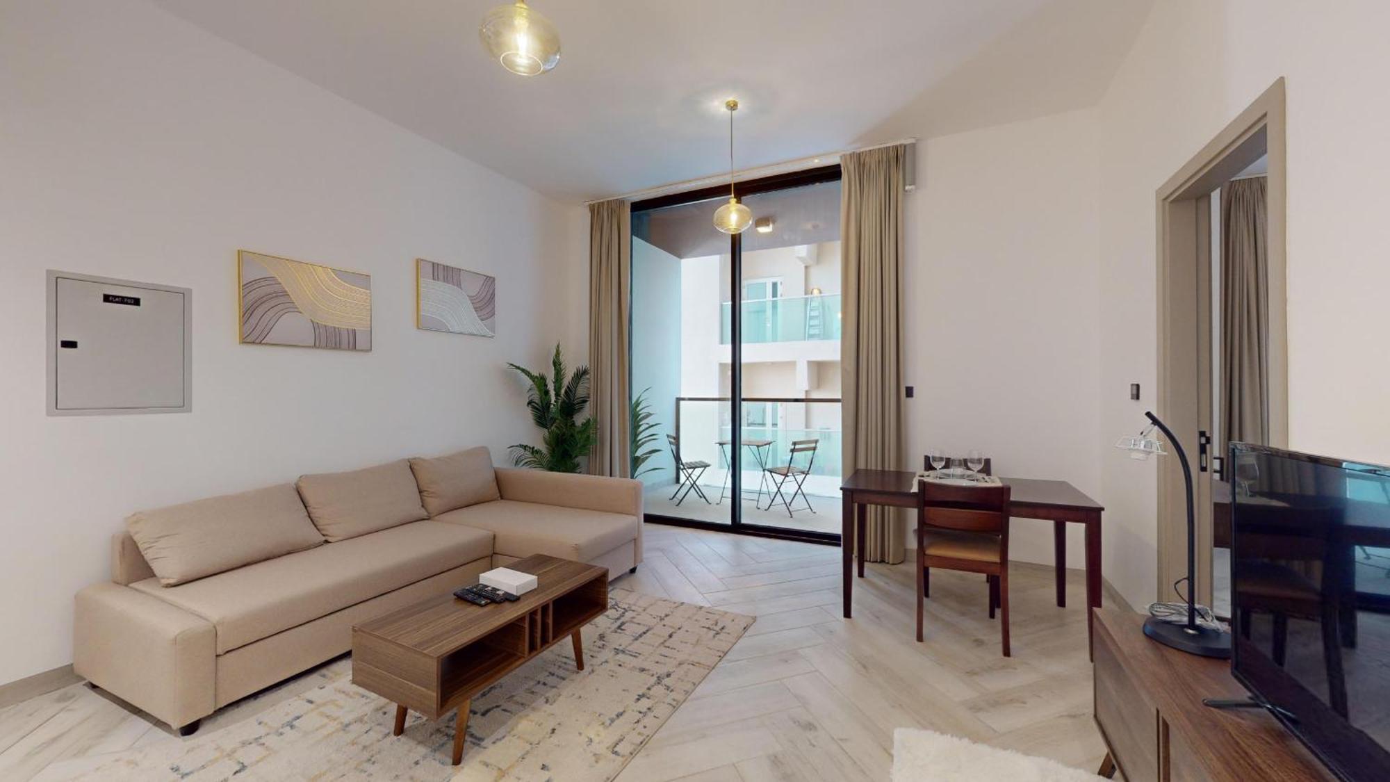 Primestay - Empire - Spacious 1br With Community Views In Jvc Apartment